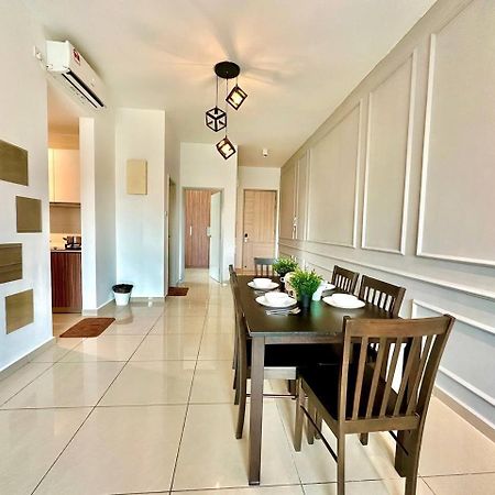 Seasons Luxury Apartment By Jk Home Johor Bahru Esterno foto